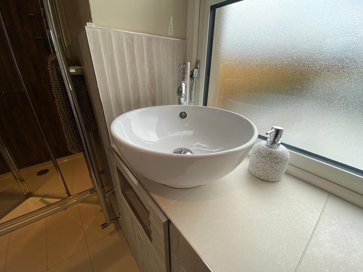 The Gate Lodge At Dunnanew - 4 Star- Sleeps 5 Seaforde المظهر الخارجي الصورة